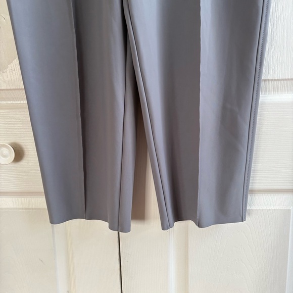 Athleta Stellar Wide Crop Size 12 Gray Pants Straight Wide Travel Comfy Career - Picture 3 of 9